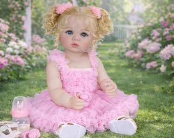 Boneca reborn com acessórios