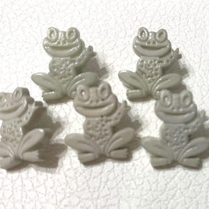 Five Gray Happy Frog Textured Plastic Buttons - Shank Buttons BT1201