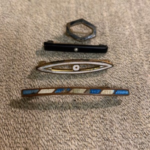 Group of Four Vintage Victorian Type Bar Pins Elegant Refined Fashion Collectables J010