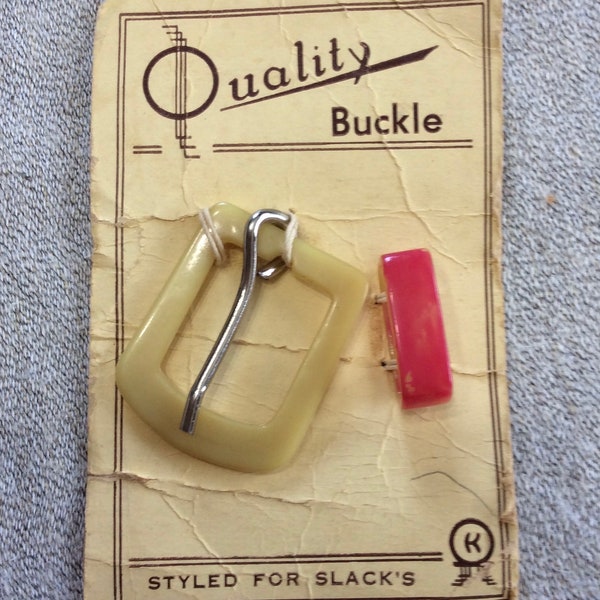 Narrow Buckle with Red Slide on Original Card - BU019