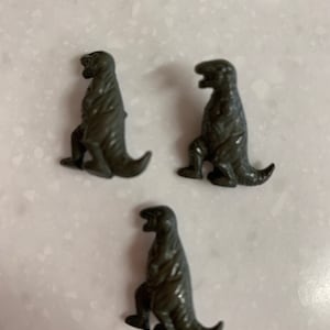 Three Little Dark Green Dinosaur Buttons - Self Shanks - BT1128