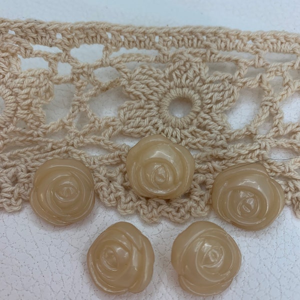 Five Champagne Colored Rose Buttons Plastic Self Shanks BT1008