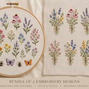Könnte beinhalten: Ein runder Stickrahmen aus Holz mit Stoff, der florale und Insektenmotive zeigt, neben einem rechteckigen Stoffstück mit acht gestickten Wildblumensträußen. Der Text lautet BUNDLE OF 2 EMBROIDERY DESIGNS.