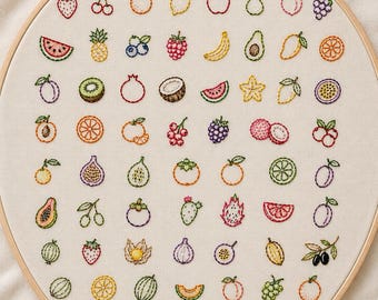 Miniatuur fruitstokjes borduurpatroon (PDF) | 72 mini fruitontwerpen