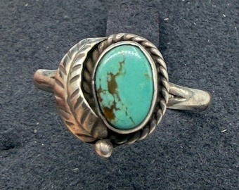 Vintage Southwestern Sterling Silver Blue Turquoise Ring Size 8
