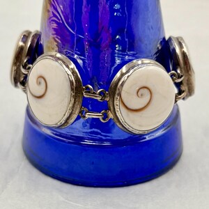 Vintage Chunky Shiva's or Cat's Eye Operculum Shell Bracelet Sterling Silver 7.75 Inches