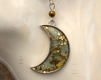 Crescent moon earrings in sparkling gold and off white