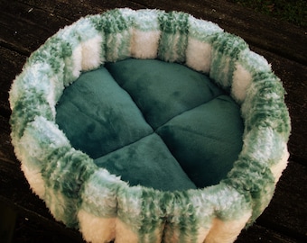 Teal green and white small dog bed, round pet bed, washable cat beds