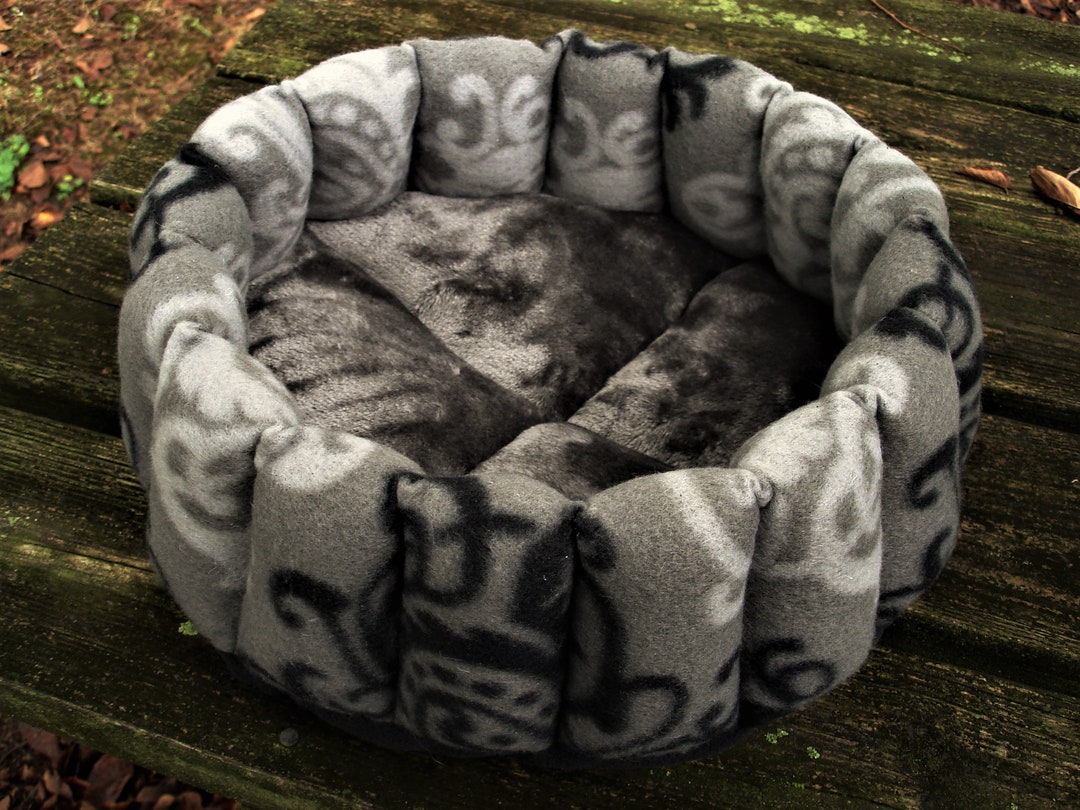 Small Dog Bed, Washable 13 Inch Cat Bed, Round Rabbit Beds - Etsy