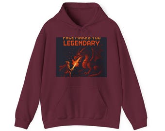 Cada dragón al que te enfrentas te convierte en leyenda / Sudadera con capucha de caballero de pixel art para videojuegos / Guerrero de rol retro