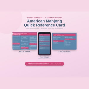 Può includere: Un set di schede di riferimento rapido per il Mahjong americano in tre formati: un foglio da 21,59 cm x 27,94 cm, uno sfondo per telefono e una scheda da 12,7 cm x 17,78 cm. Il design presenta uno schema di colori blu e rosa con regole.