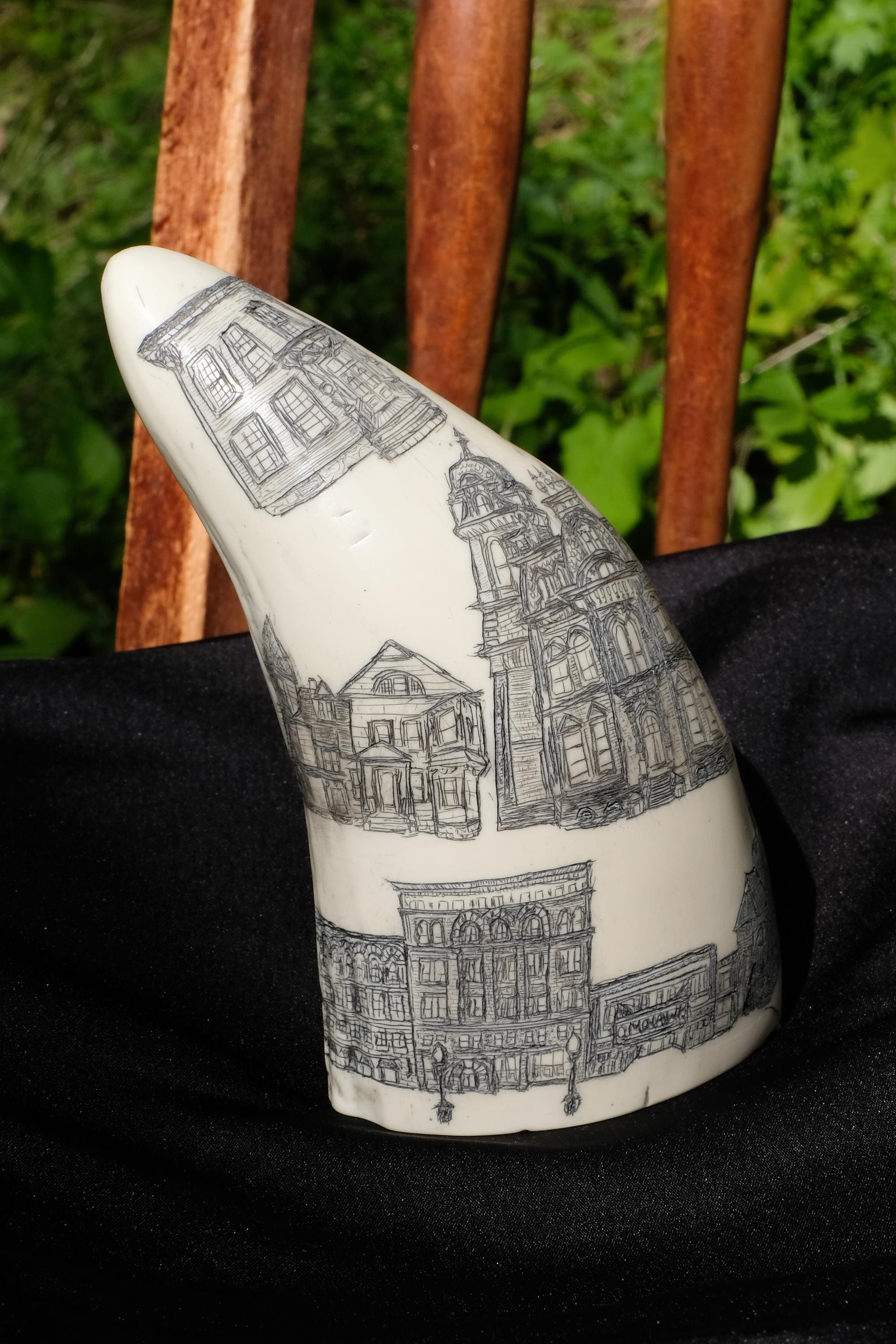 Scrimshaw whale - Etsy 日本