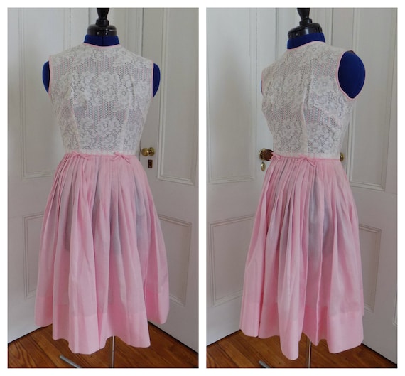 Sweet 1950s 50s Pink Dress with White Lace Bodice… - image 1