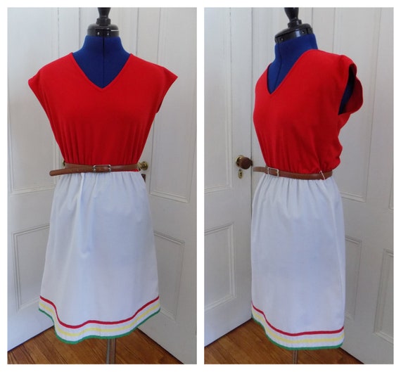 Vintage 1970s Red and White A-Line Color Block Dr… - image 1