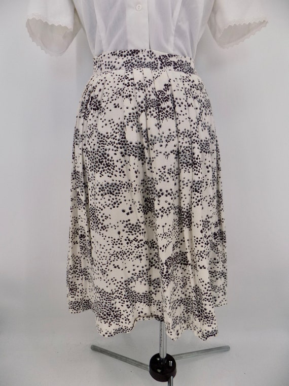 Vintage 1950s White Floral Full Pleated Skirt - image 3