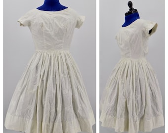 Vintage 1950s Lord and Taylor Embroidered Circle Skirt Dress