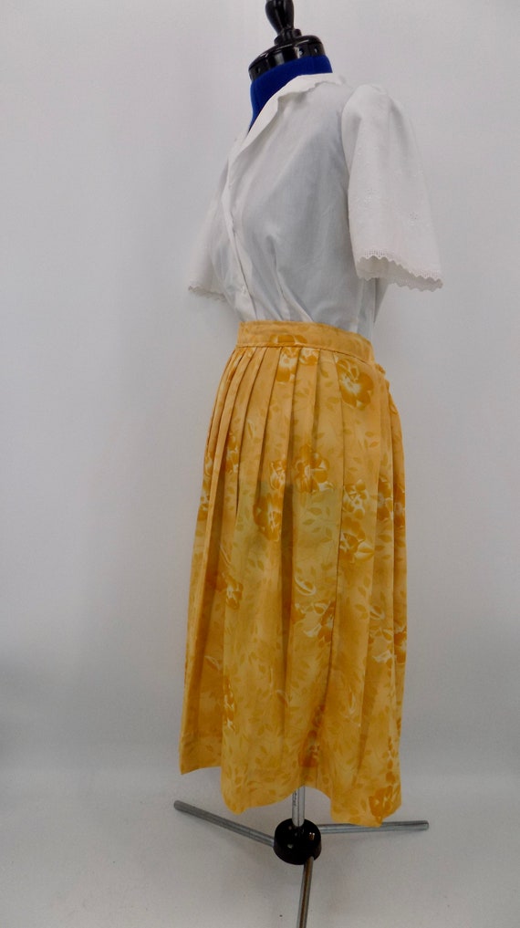 Vintage 1950s Style Yellow Floral Rose Pleated Ha… - image 6