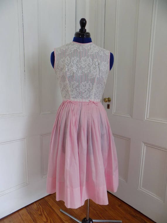 Sweet 1950s 50s Pink Dress with White Lace Bodice… - image 2