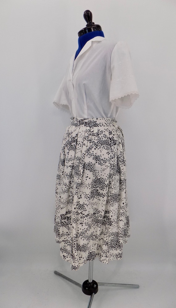 Vintage 1950s White Floral Full Pleated Skirt - image 6