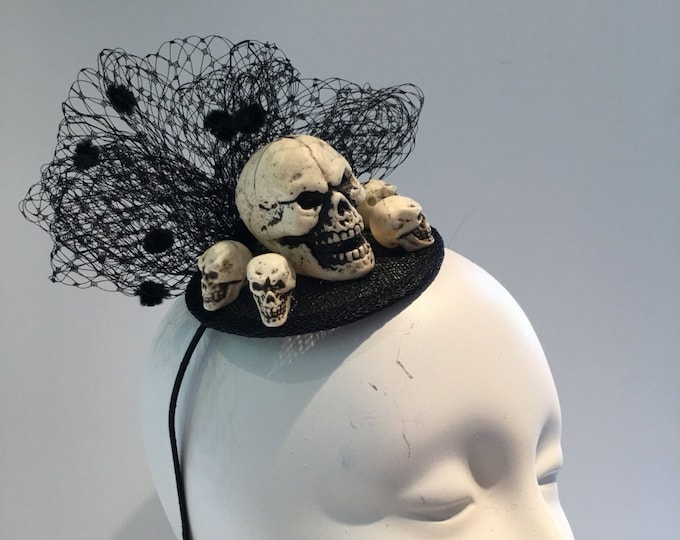 Skull Fascinator- Day of the Dead- Halloween  -Skull headpiece- Día de Muertos