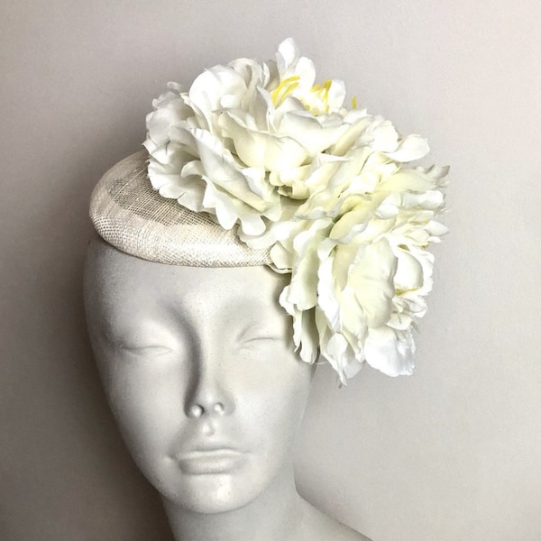 Tocado blanco roto - Boda - Derby - Moda para carreras - Sombrero para almuerzo