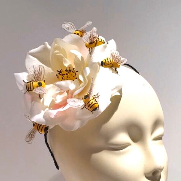 Elfenbein Fascinator- Bienen Kopfschmuck- Blumen Haarband