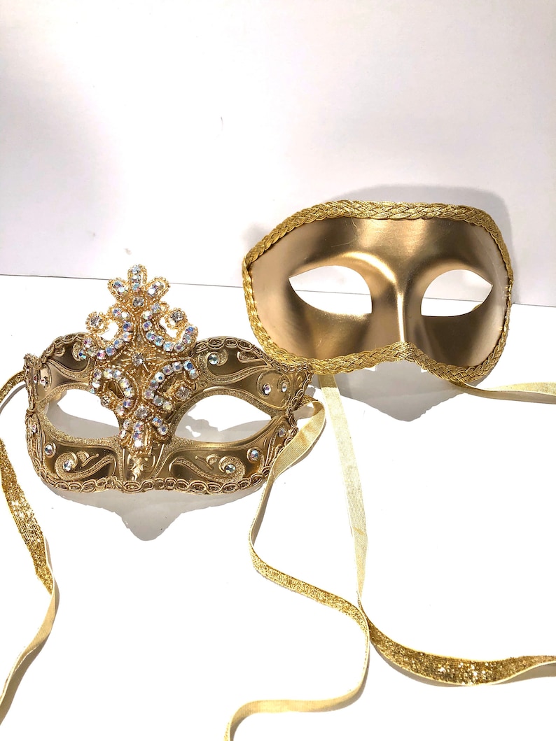 mardi gras couple outfits