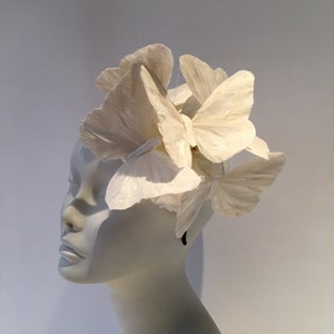 White Butterfly Headband Diner en Blanc Derby image 5