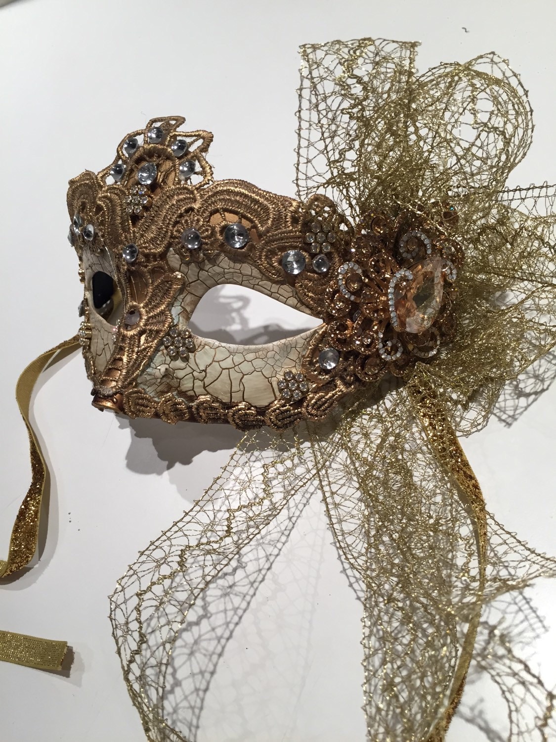 Domkier Mardi Gras Lace Masquerade Mask for Women Venetian Mask Halloween Carnival Party Supplies (Multicolored+Gold+Sliver)
