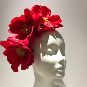 赤いファシネーター - マグノリアのヘッドバンド - フラワーアクセサリー