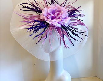 Tocado morado - Sombrero floral - Derby - Boda - Almuerzo con sombrero - Pascua