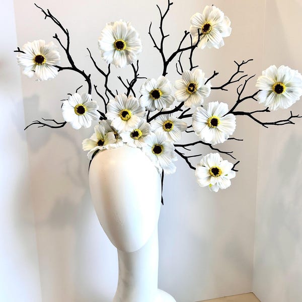 Flower fascinator- white Derby Hat - luncheon