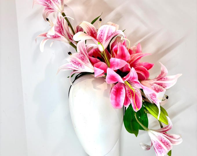 Lily Fascinator- Kentucky Derby- Oaks Hat- Lilys for the Fillies