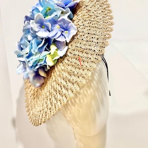 Tocado azul - Sombreros de flores Derby - Sombrero de flores - Hortensia