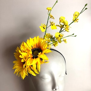 Sun Flower Fascinator -Derby Yellow hat