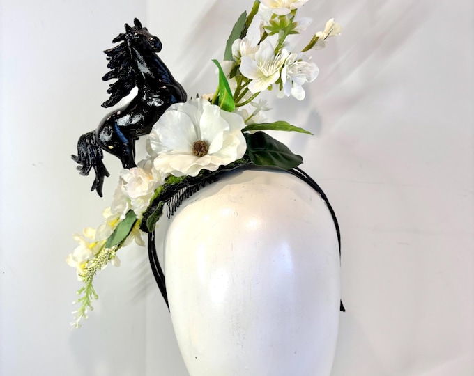 White black Fascinator- Derby headband- Horse fascinator- Polo Match