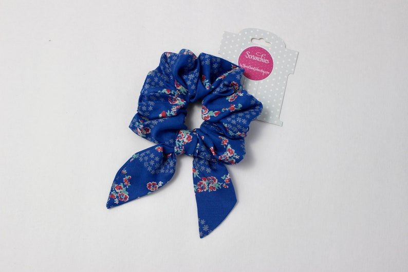 Handmade Purple Ribbed Hair Cloud Flower Trail Top Knot Scrunchie Hair Scrunchie 80/'s 90/'s Retro Scrunchies