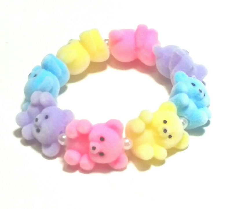 Bracelet with pastel rainbow teddy bears and pearls