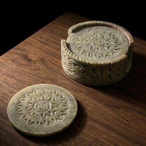 Snidad marmorunderlägg, set om 6, indiska Pietra Dura-inlägg, drinkunderlägg