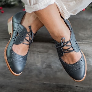 SCANDINAVIA. Leather oxfords / oxford pumps / lace up boots / oxford shoes women