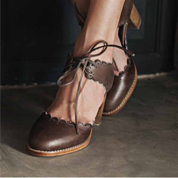 DANCE QUEEN. Dance shoes women | block heel shoes | high heels | brown leather sandals