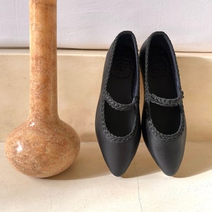 AMARA. Leather ballet flats | barefoot shoes | leather flat shoes | womens dress shoes | bridal flat shoes