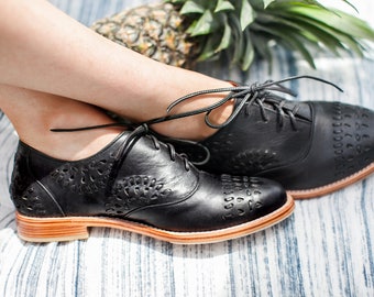 HEARTBREAK. Oxford shoes women / black leather booties / black brogues. ALL sizes