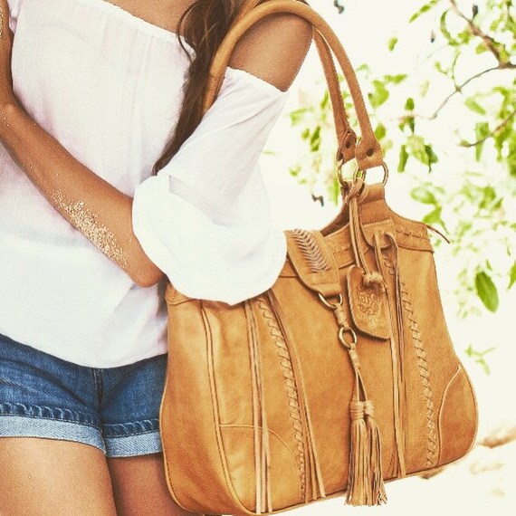 tan leather handbag
