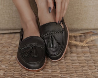 BROOKLYN. Penny loafers / leather loafers / formal shoes / womens flat shoes / woven shoes / black loafers