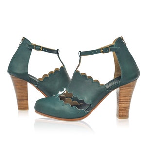 INCOGNITO. Block heel shoes barefoot shoes boho leather shoes bohemian sandals Emerald