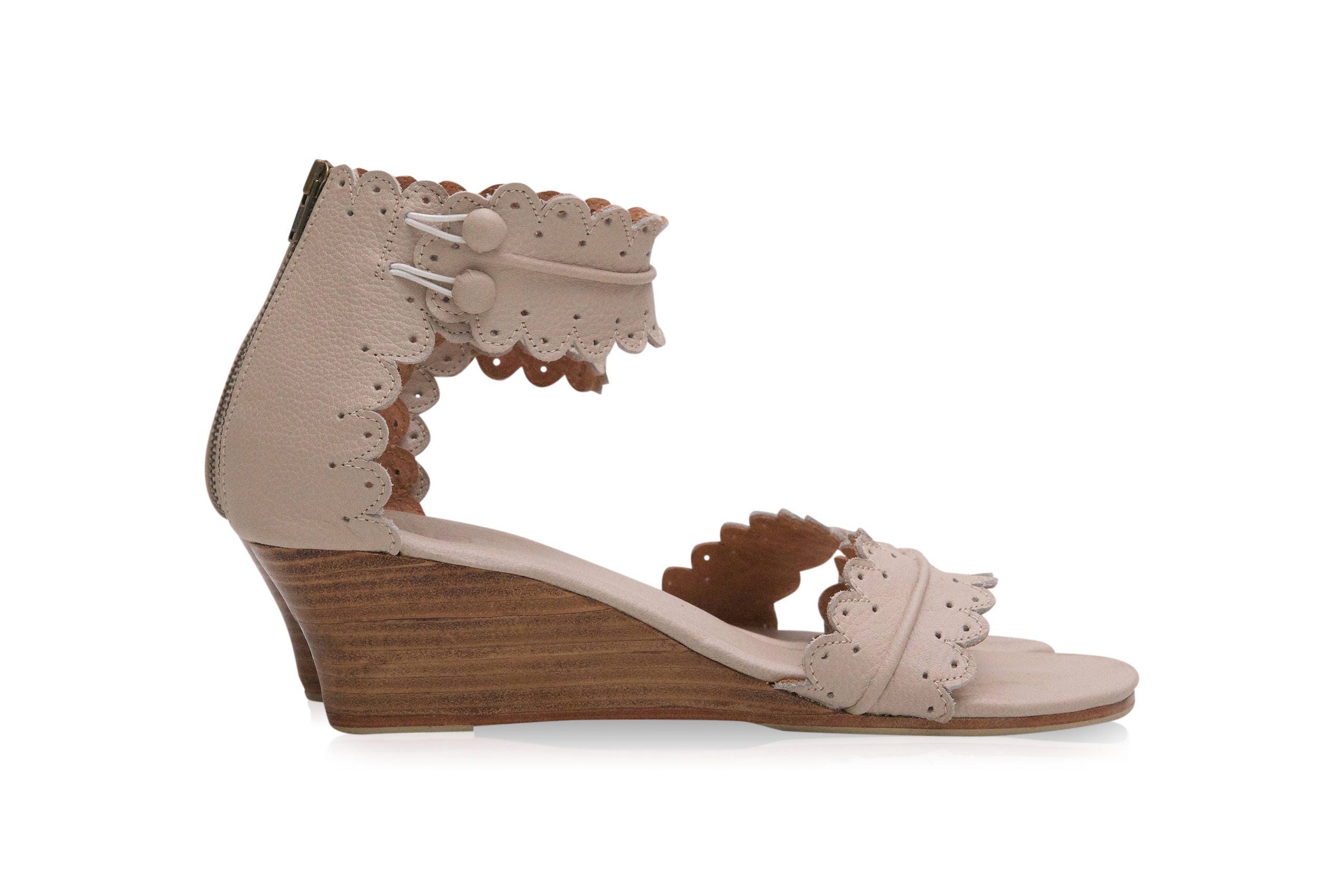 Lucky brand kaydyn wedge 2024 sandal