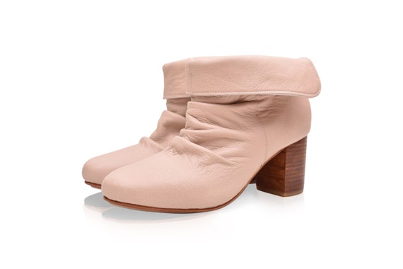 VELVET MOON. Ankle Boots / Western 