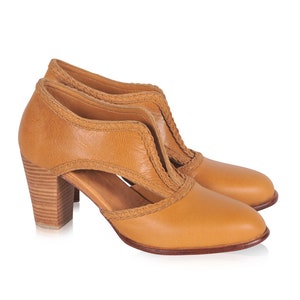 SPIRIT WALKER. low cut shoes / womens boots / heel boots / festival boots. ALL sizes Light Tan