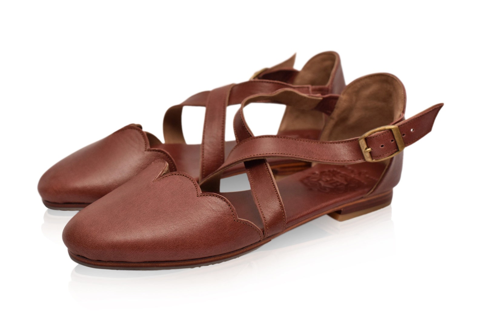 mangrove. brown leather flats / brown leather shoes / ballet flats / flat leather shoes / flat shoes. sizes 35-43. available in mangrove. brown leather flats / brown leather shoes / ballet flats / flat leather shoes / flat shoes. sizes 35-43. available in